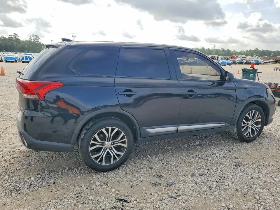 2017 MITSUBISHI OUTLANDER ES  