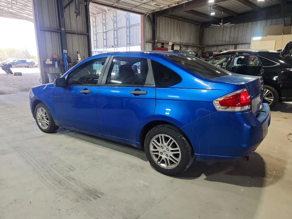 2010 FORD FOCUS SE  