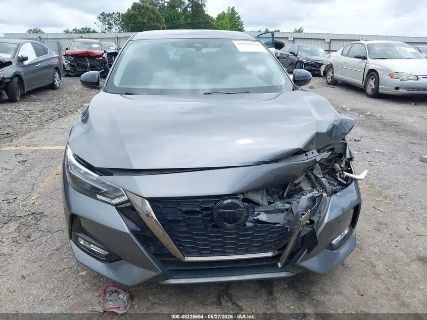 2021 NISSAN SENTRA SR XTRONIC CVT