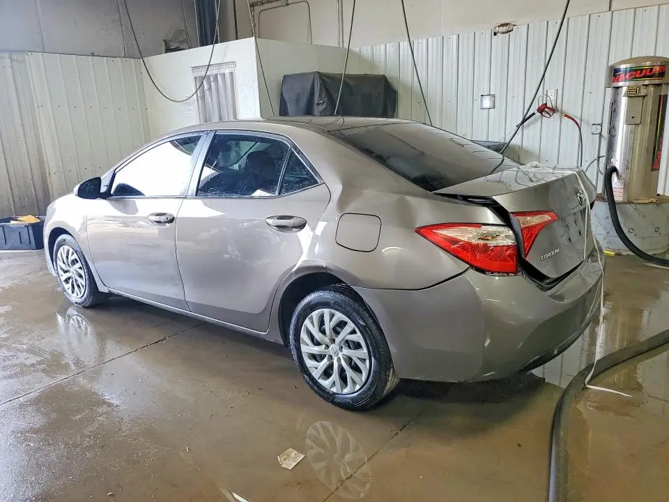 2017 TOYOTA COROLLA LE  