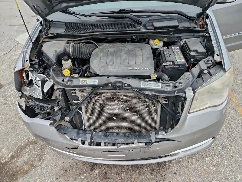 2014 CHRYSLER TOWN & COUNTRY TOURING L  