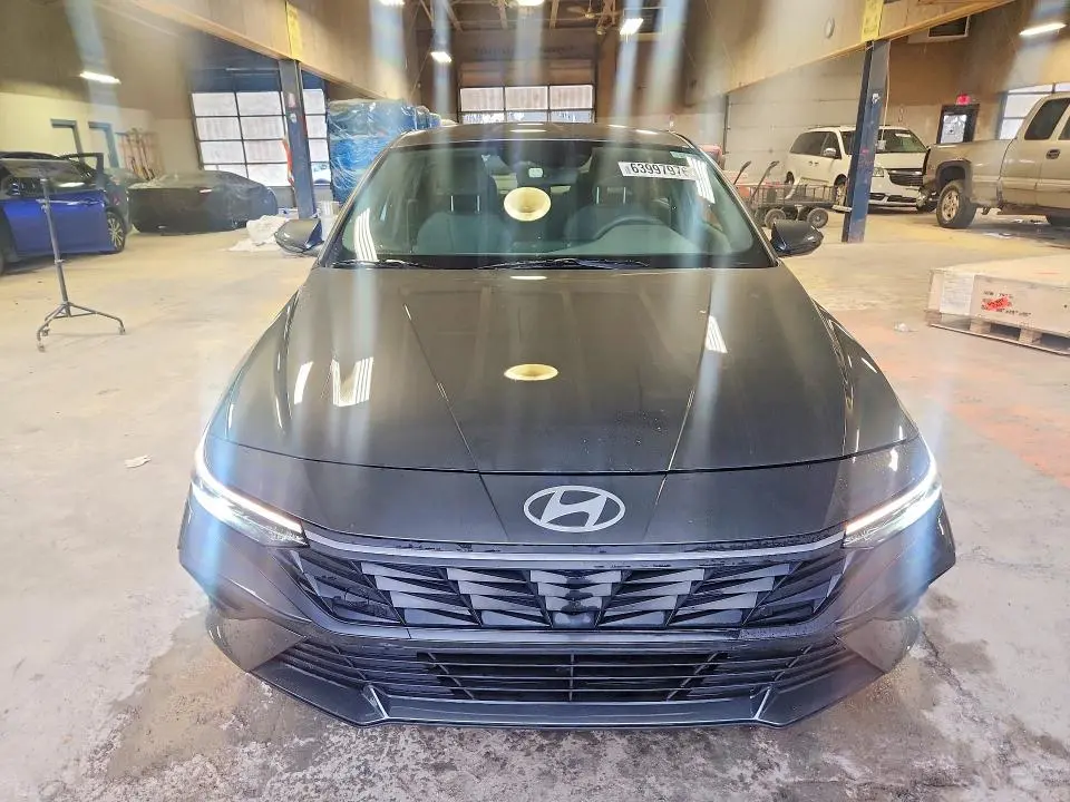 2024 HYUNDAI ELANTRA BLUE  