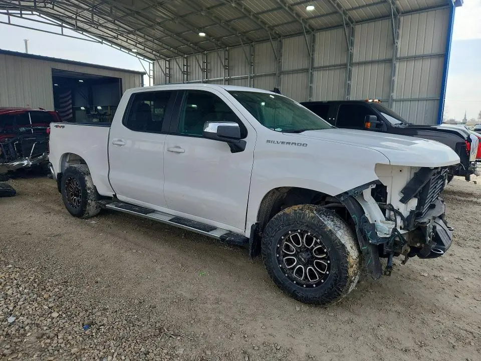 2020 CHEVROLET SILVERADO K1500 LT  