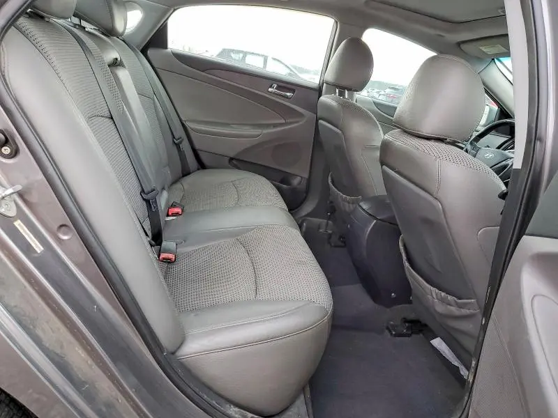 2011 HYUNDAI SONATA SE  