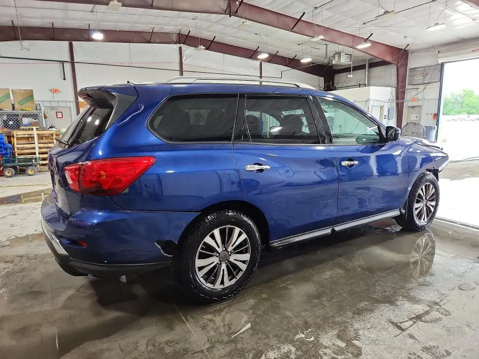 2017 NISSAN PATHFINDER S  