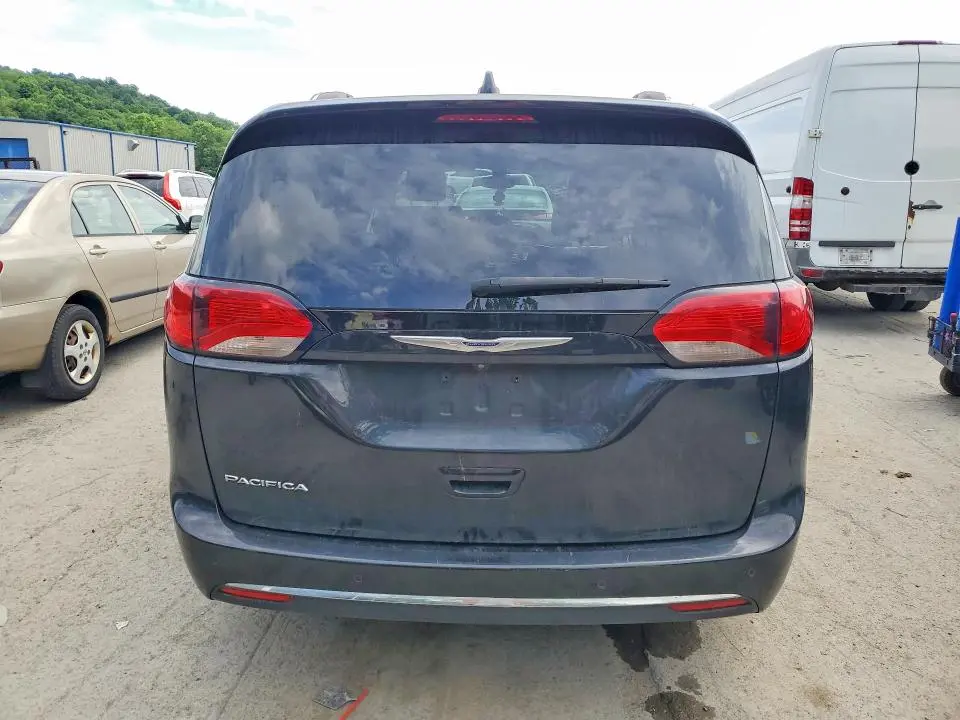 2020 CHRYSLER PACIFICA TOURING L  