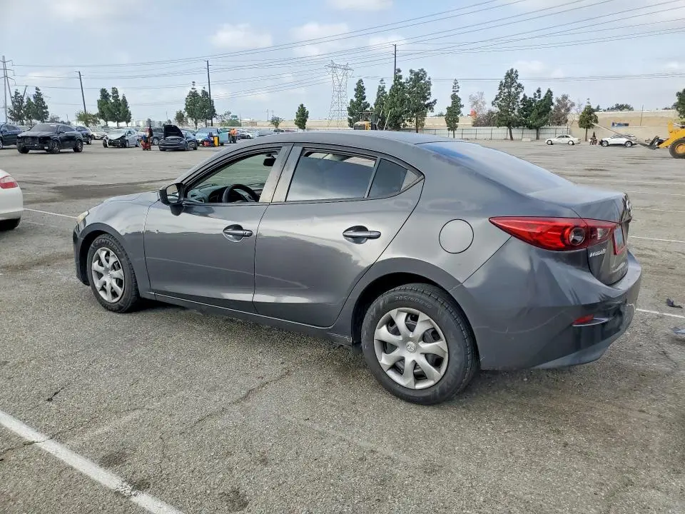 2015 MAZDA 3 SV  