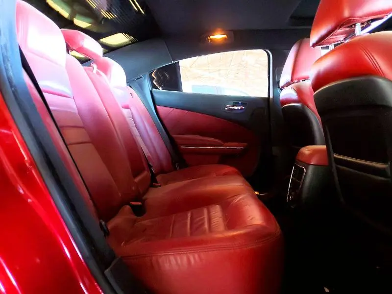 2011 DODGE CHARGER R  