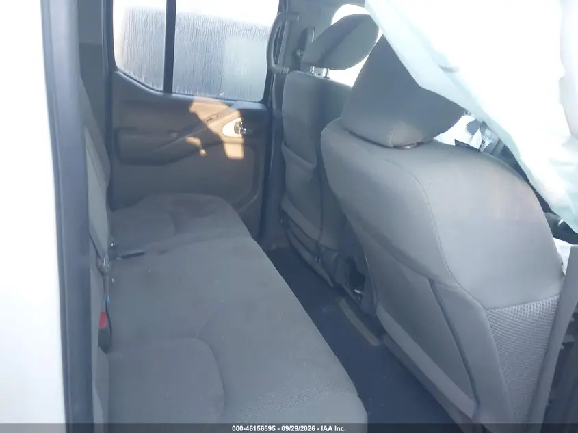 2018 NISSAN FRONTIER SV