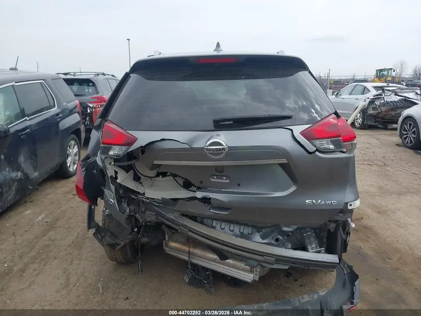 2018 NISSAN ROGUE SV