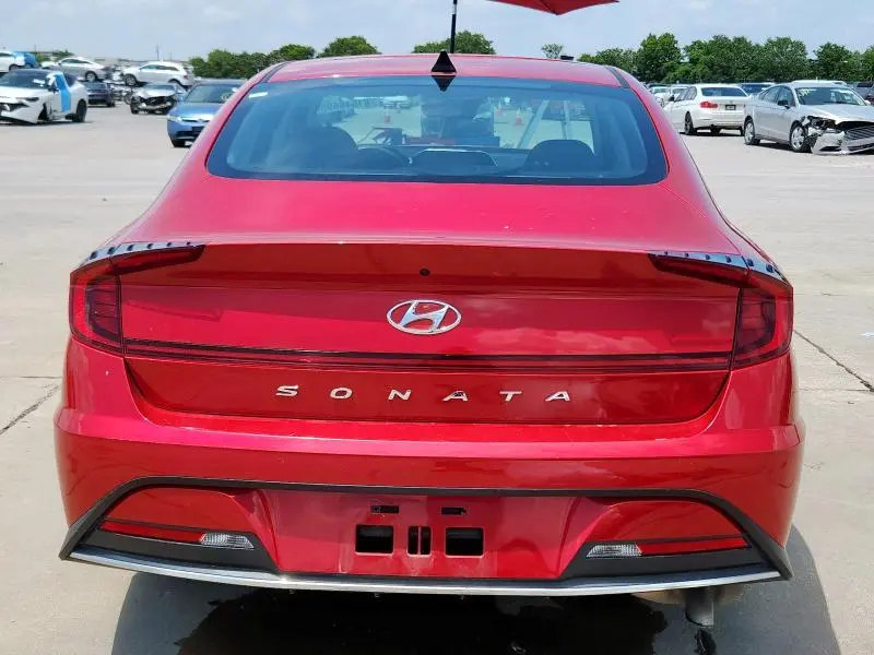 2021 HYUNDAI SONATA SE  