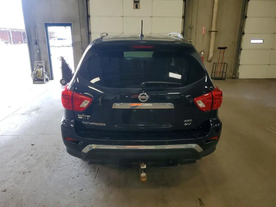 2017 NISSAN PATHFINDER SV  