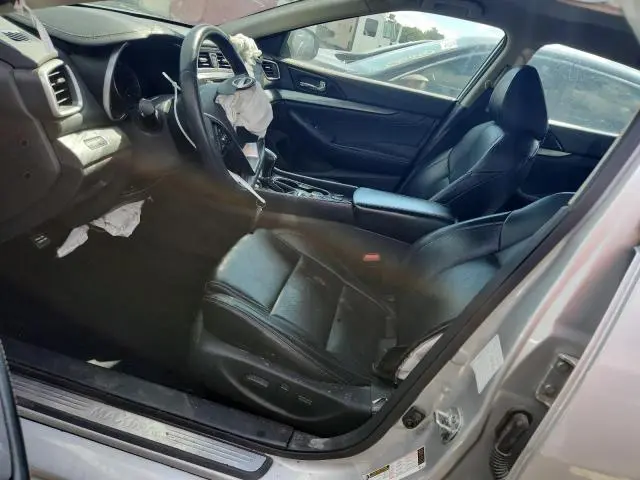 2023 NISSAN MAXIMA SV  