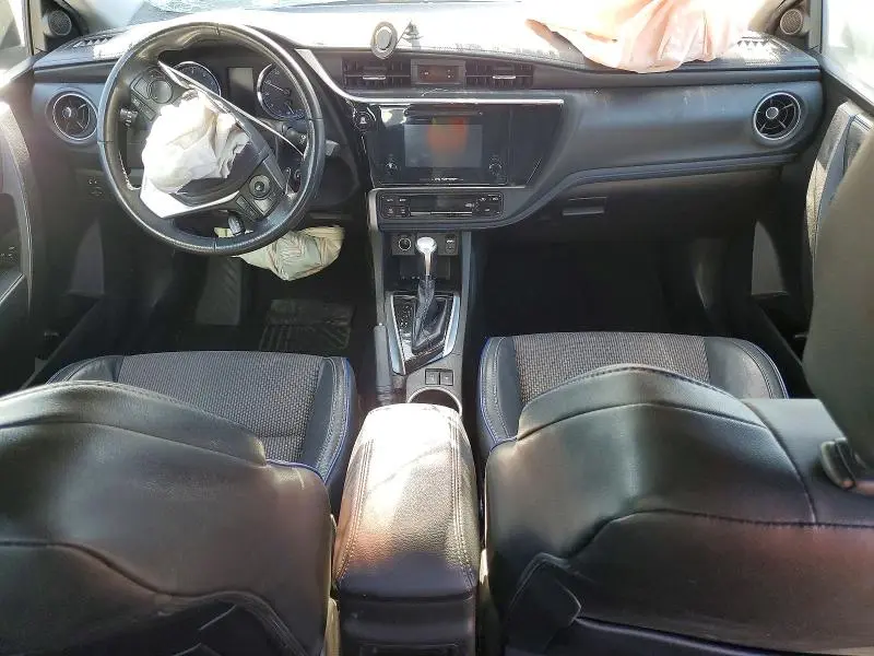 2018 TOYOTA COROLLA SE  
