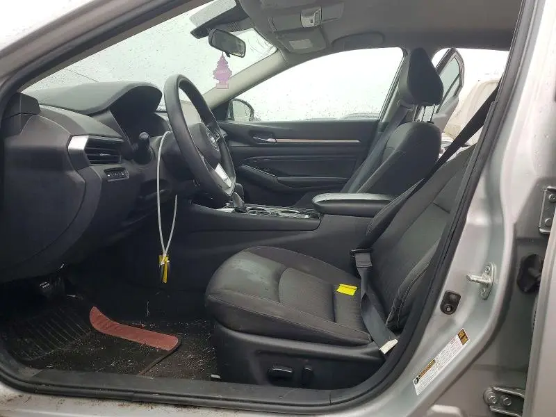 2021 NISSAN ALTIMA SV  
