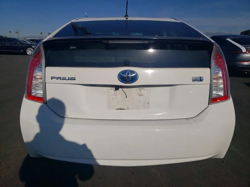 2013 TOYOTA PRIUS ONE  