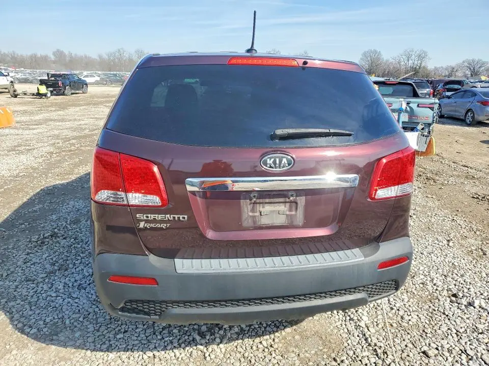 2013 KIA SORENTO LX  