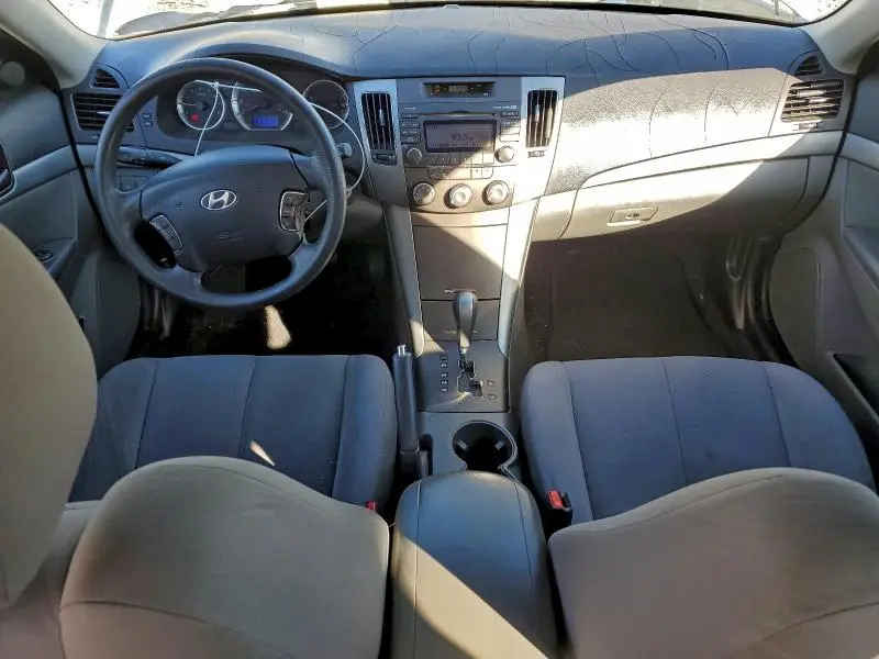 2010 HYUNDAI SONATA GLS  