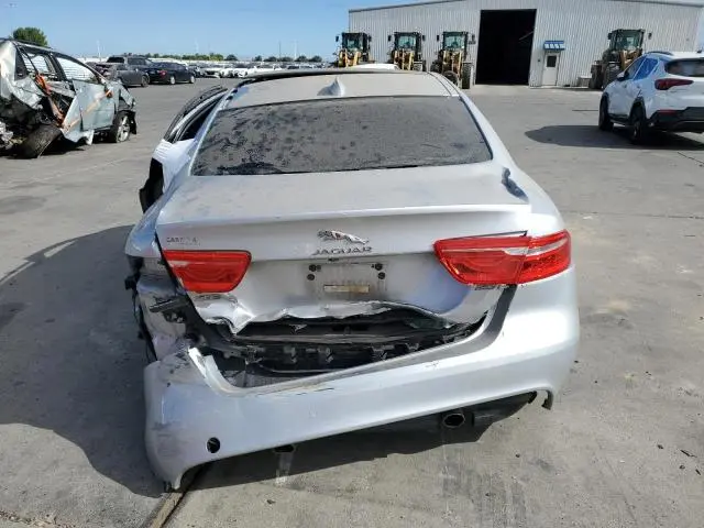 2017 JAGUAR XE PREMIUM  