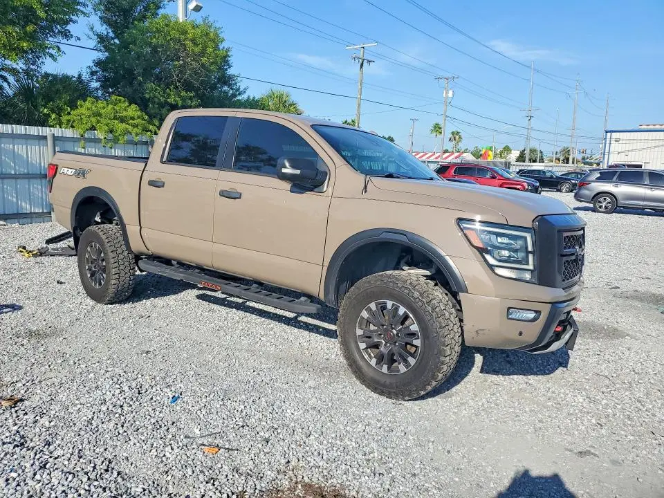 2021 NISSAN TITAN PRO-4X  