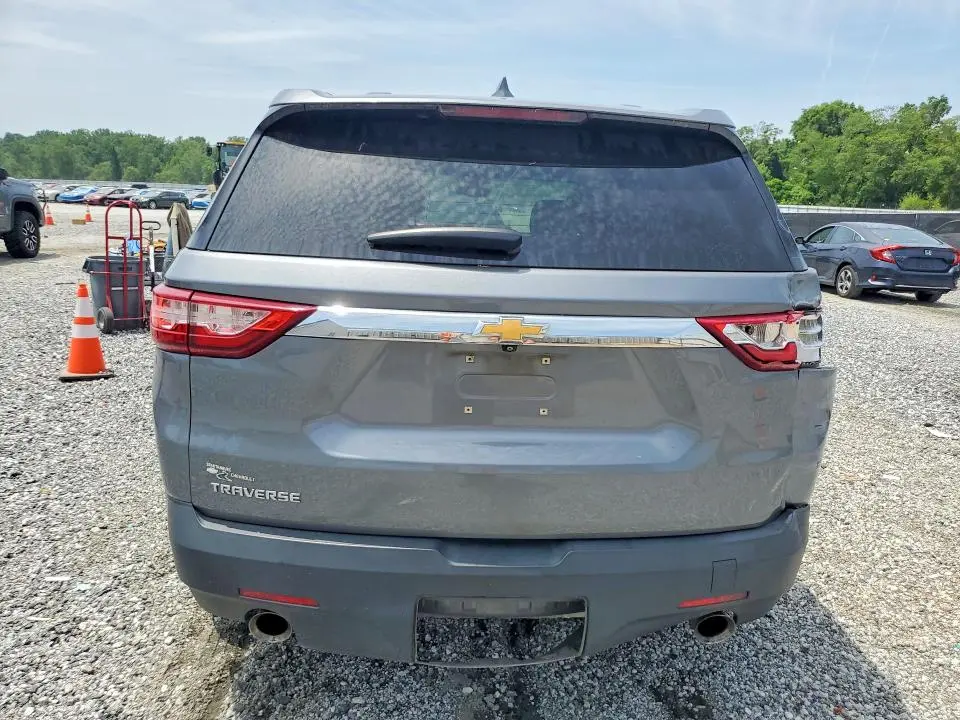 2021 CHEVROLET TRAVERSE LS  
