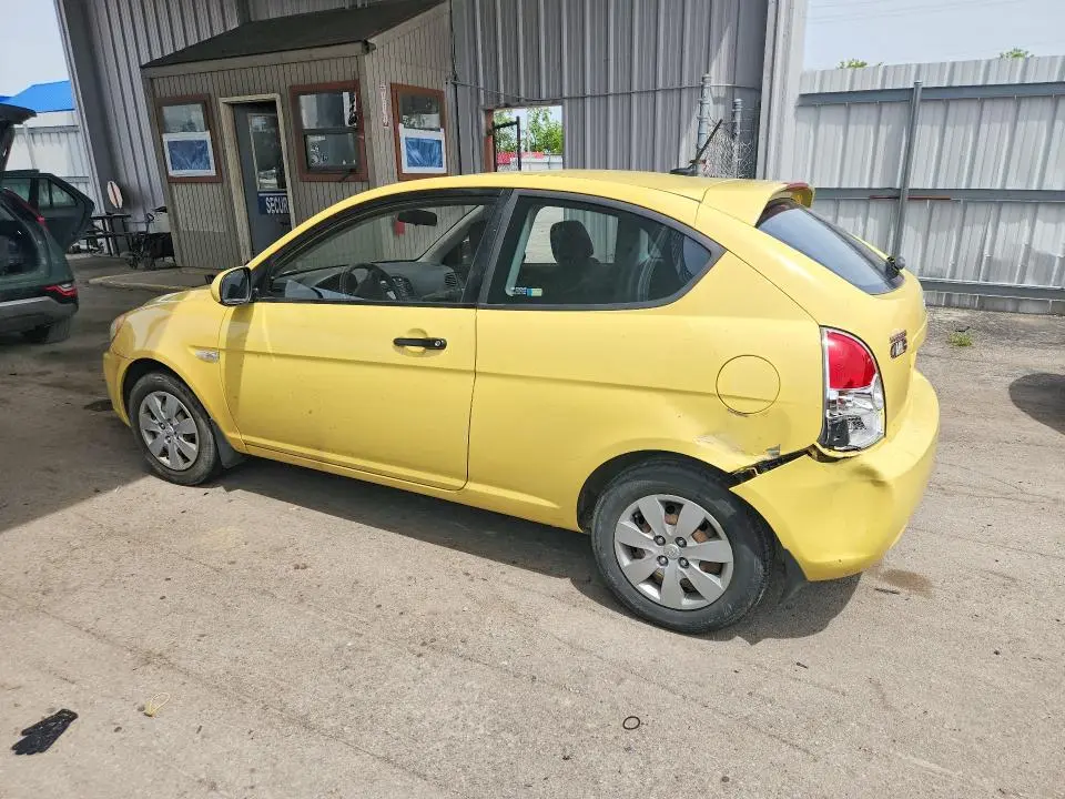 2010 HYUNDAI ACCENT GS  
