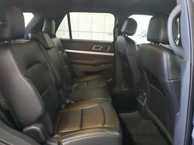 2017 FORD EXPLORER XLT  