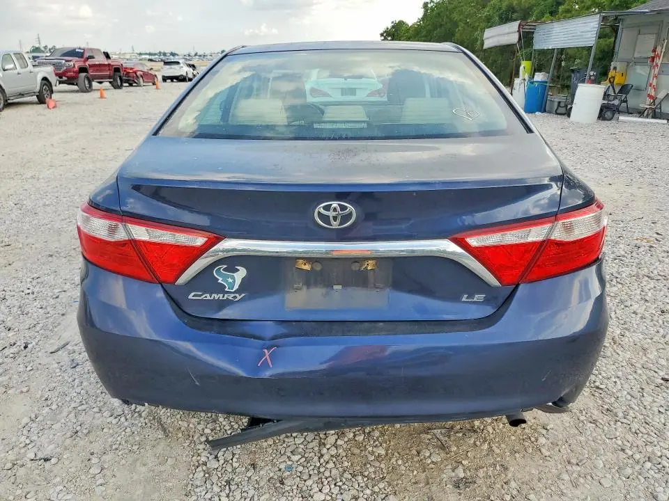 2015 TOYOTA CAMRY LE  