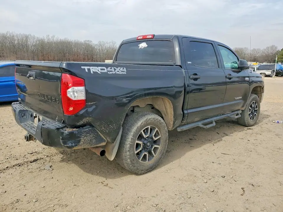 2016 TOYOTA TUNDRA SR5  