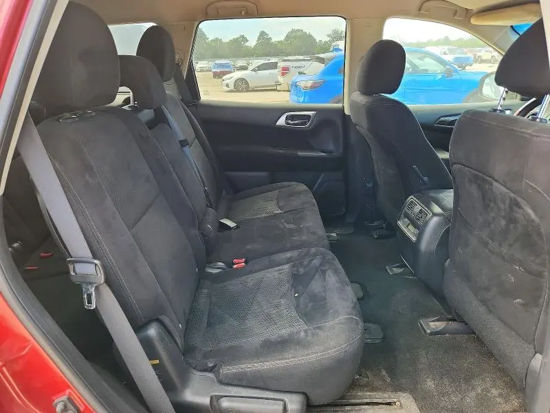 2015 NISSAN PATHFINDER SV  