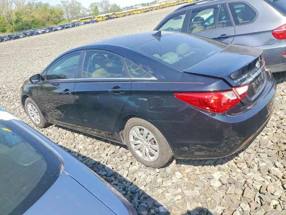 2011 HYUNDAI SONATA GLS  