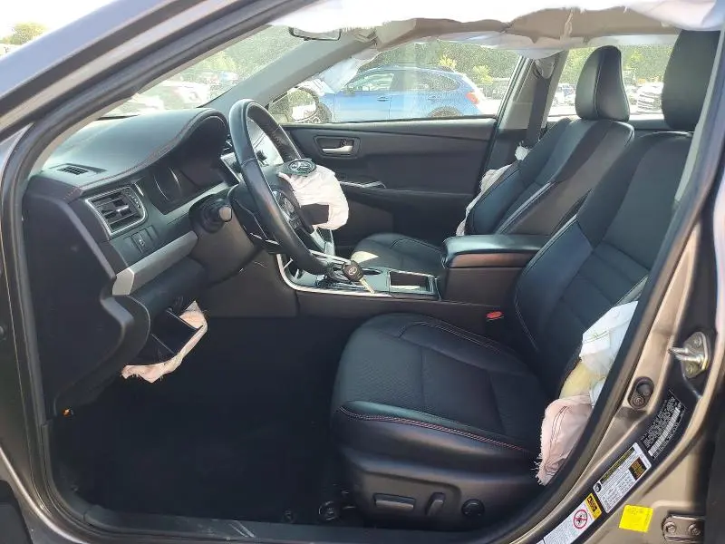 2017 TOYOTA CAMRY SE  