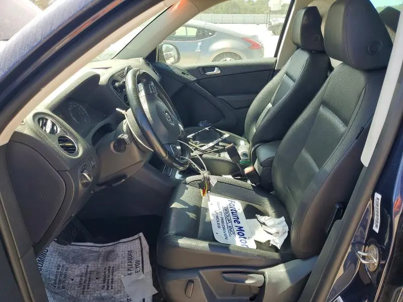 2014 VOLKSWAGEN TIGUAN S  