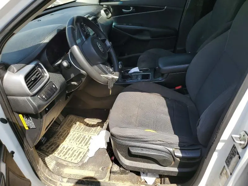 2017 KIA SORENTO LX V6  