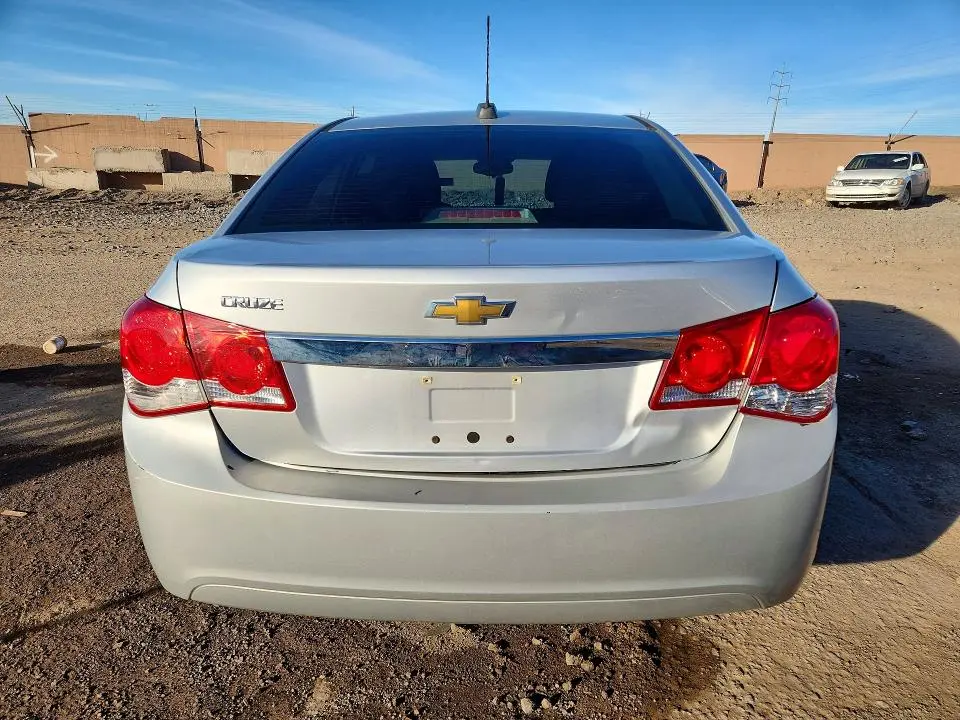 2015 CHEVROLET CRUZE LS  