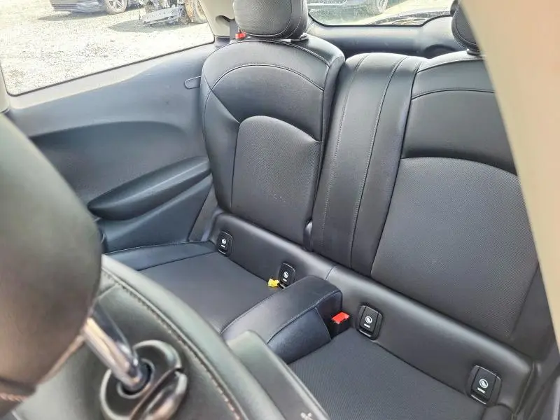 2016 MINI COOPER   