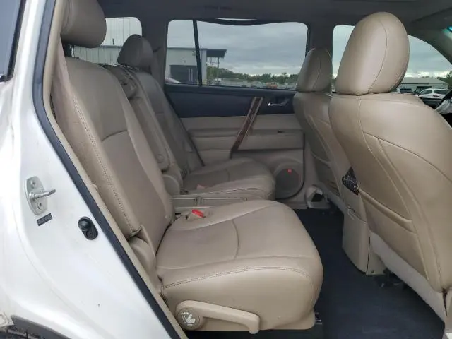 2013 TOYOTA HIGHLANDER LIMITED  