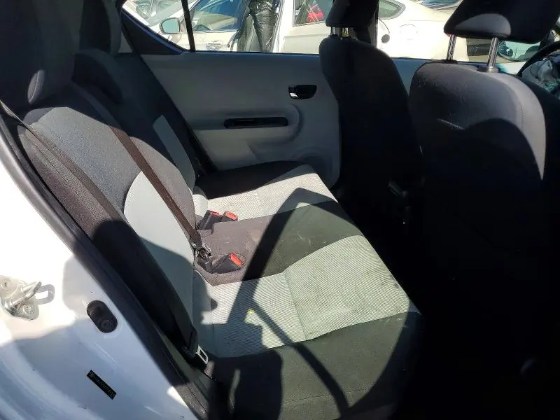 2013 TOYOTA PRIUS C TWO  