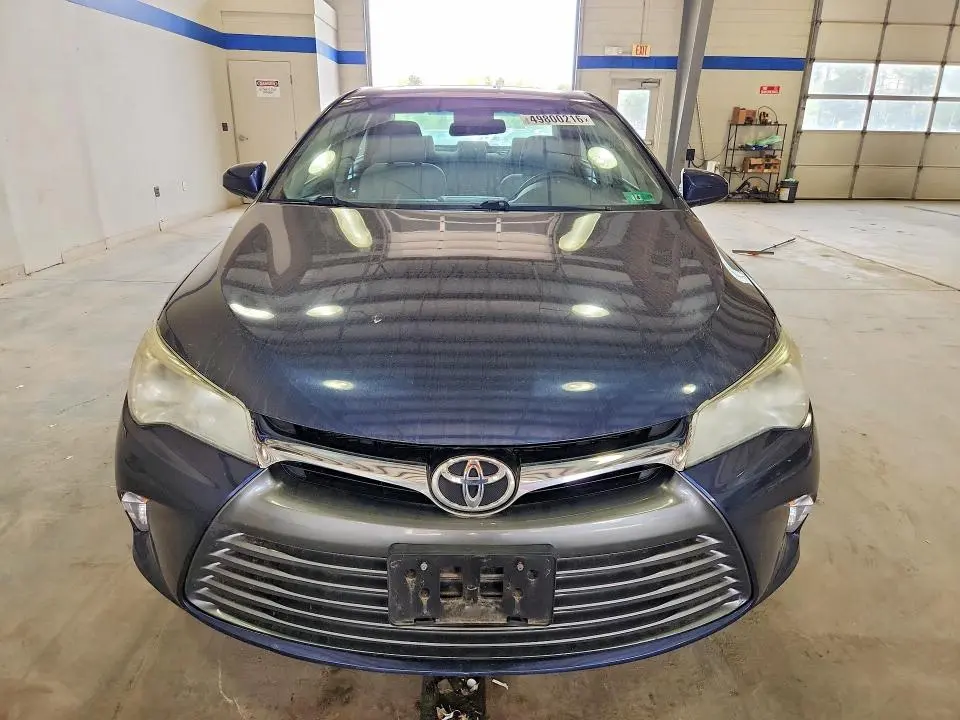 2016 TOYOTA CAMRY LE  