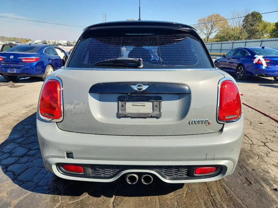 2017 MINI COOPER S  