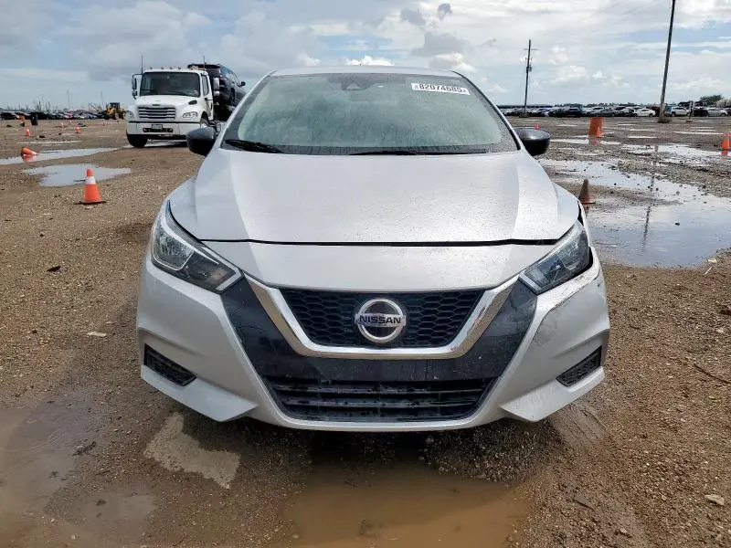 2020 NISSAN VERSA S  