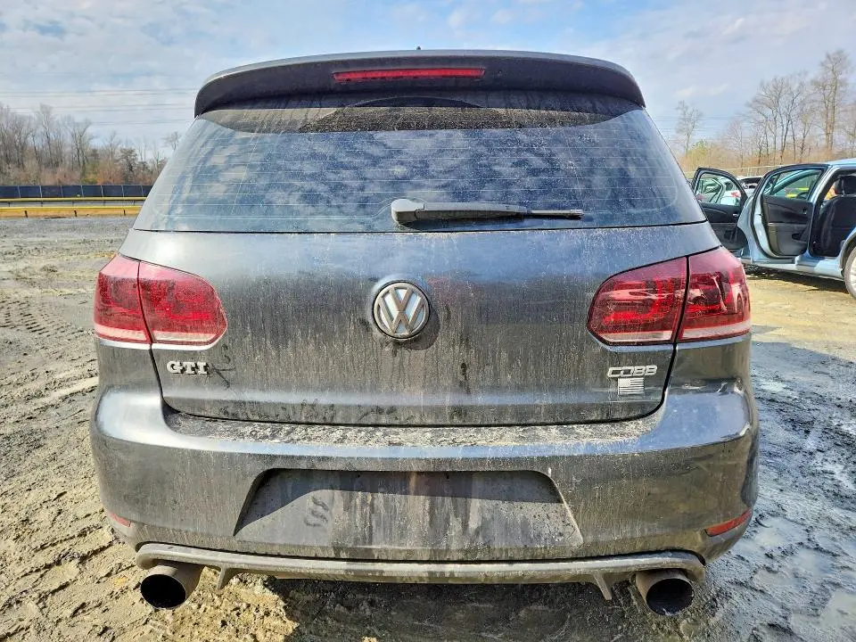2013 VOLKSWAGEN GTI   