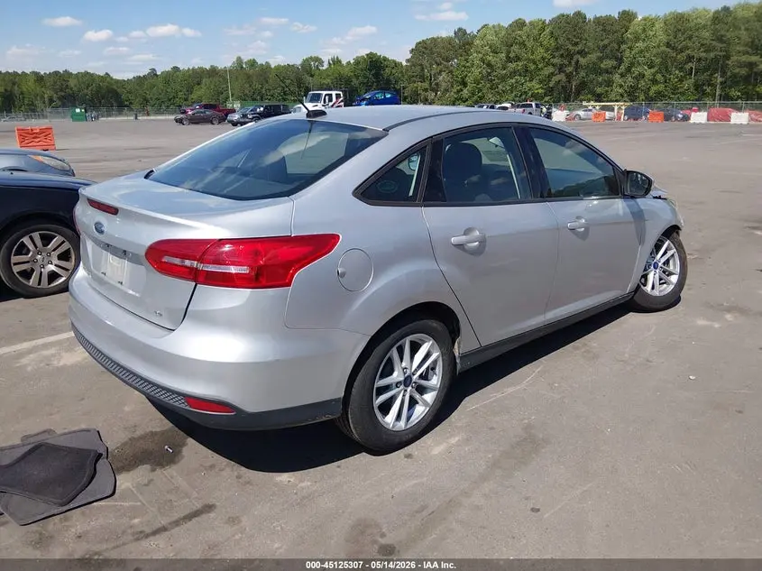 2017 FORD FOCUS SE