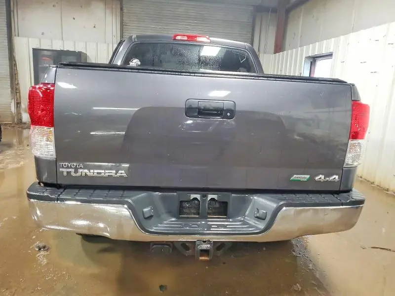 2011 TOYOTA TUNDRA CREWMAX SR5  