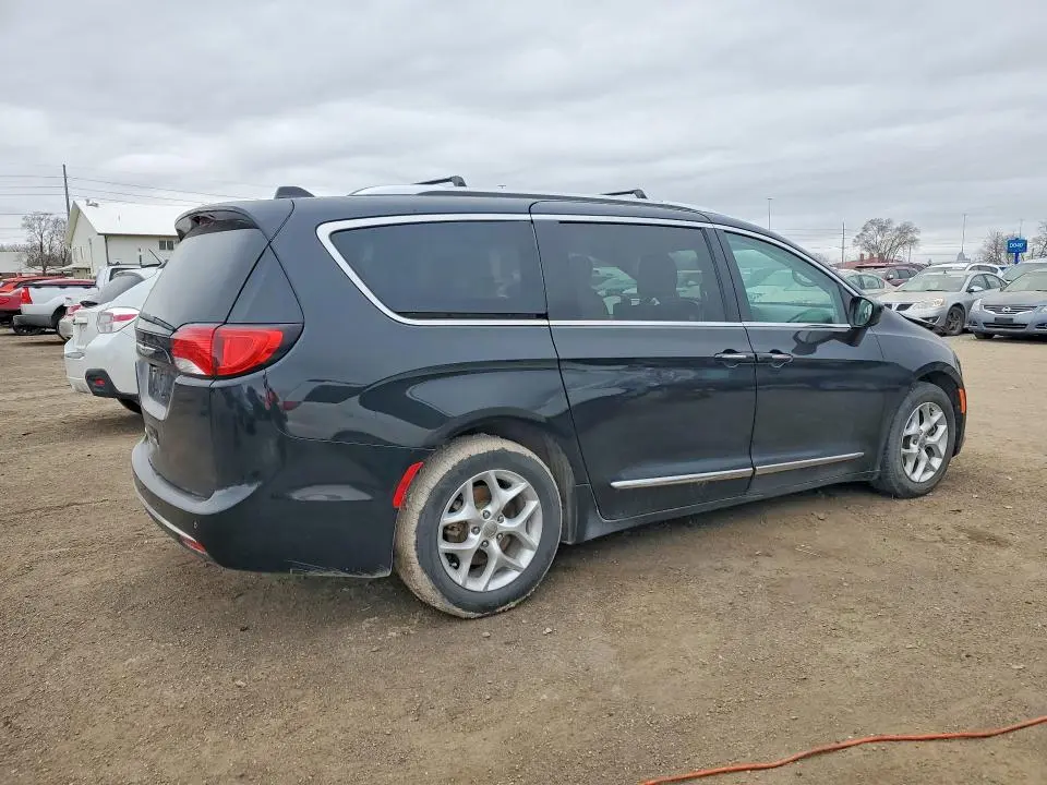2017 CHRYSLER PACIFICA TOURING L PLUS  