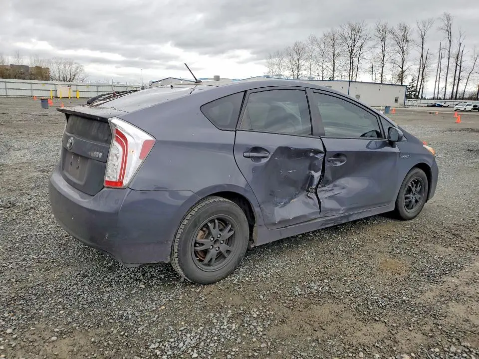 2015 TOYOTA PRIUS TWO  