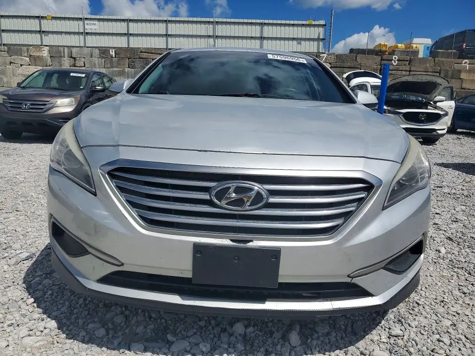 2017 HYUNDAI SONATA SE  