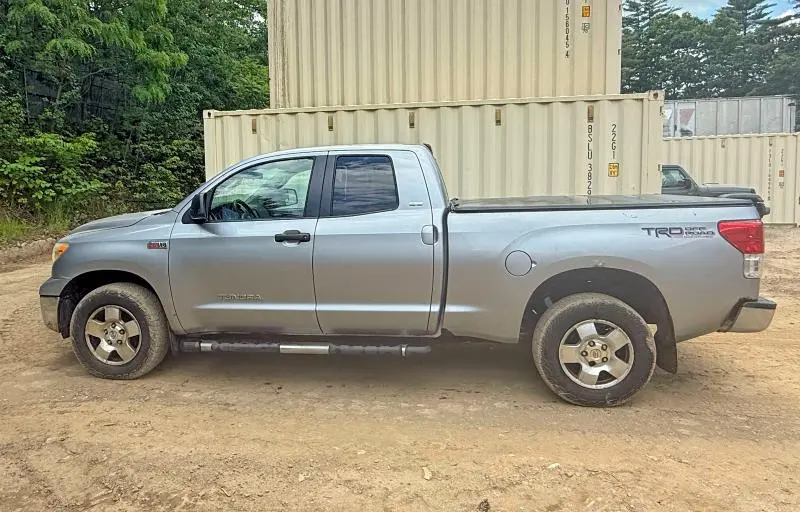 2010 TOYOTA TUNDRA DOUBLE CAB SR5  