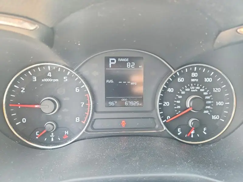 2017 KIA FORTE LX  