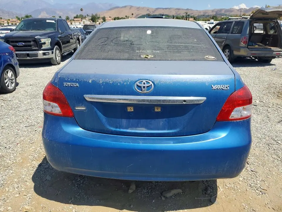 2010 TOYOTA YARIS BASE  